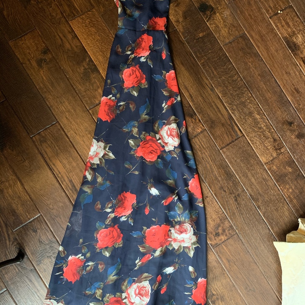 LULU’S DEBUT NAVY MAXI DRESS - Picture 4 of 5